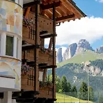 Hotel Alpe 3*