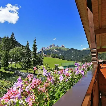 Hotel Alpe Canazei