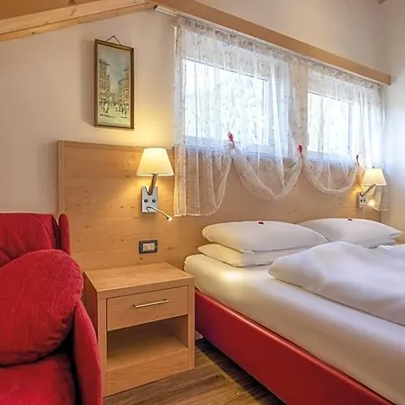 Alpe Szálloda Canazei
